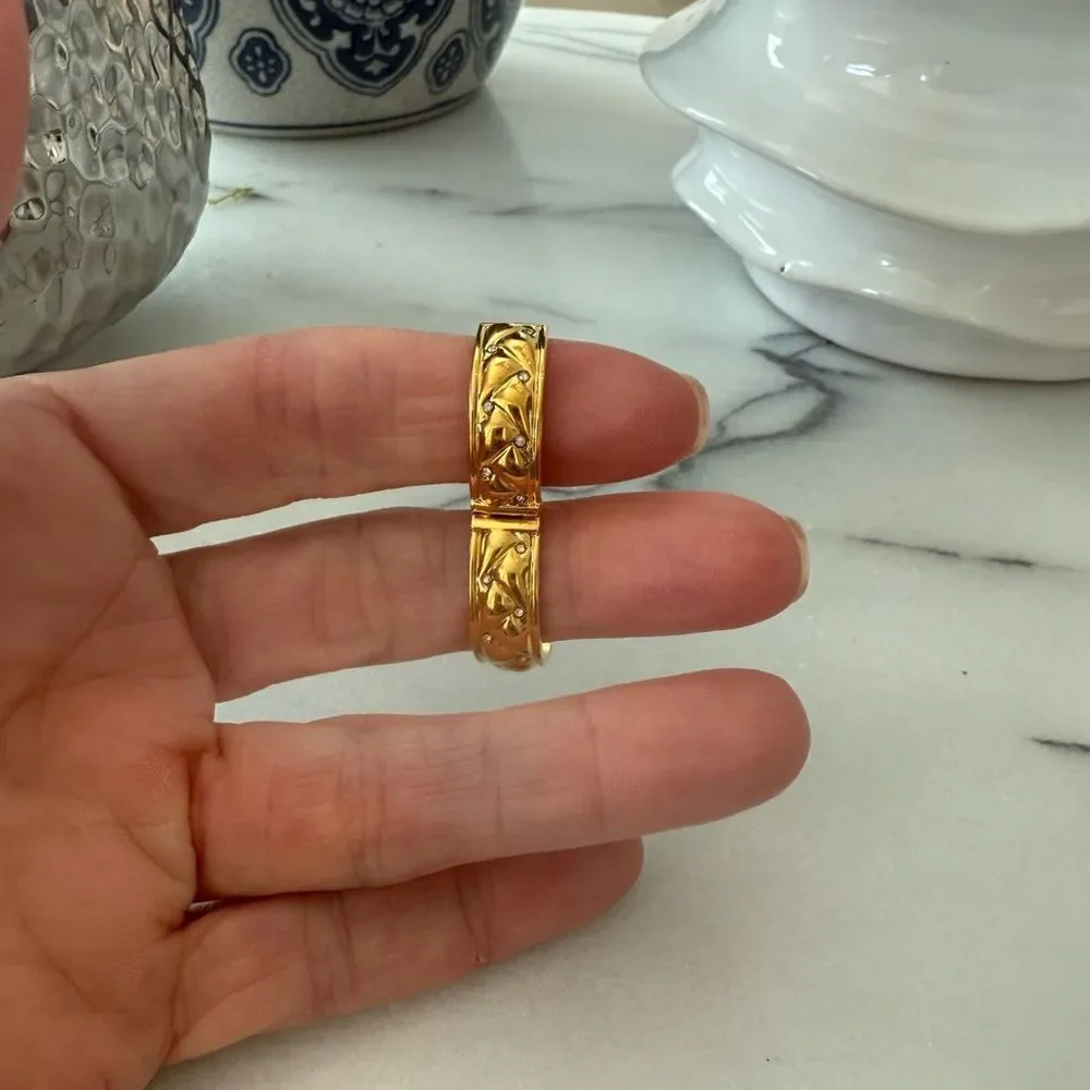 NWT Kurt Geiger hoops